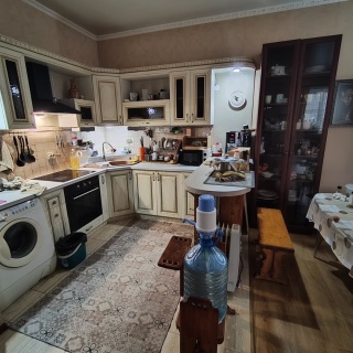 Объявление Дом, 281м2, 3 эт, 4.5 сот.