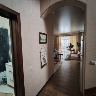 Объявление Дом, 281м2, 3 эт, 4.5 сот.