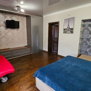 Объявление Дом, 200м2, 2 эт, 6 сот.