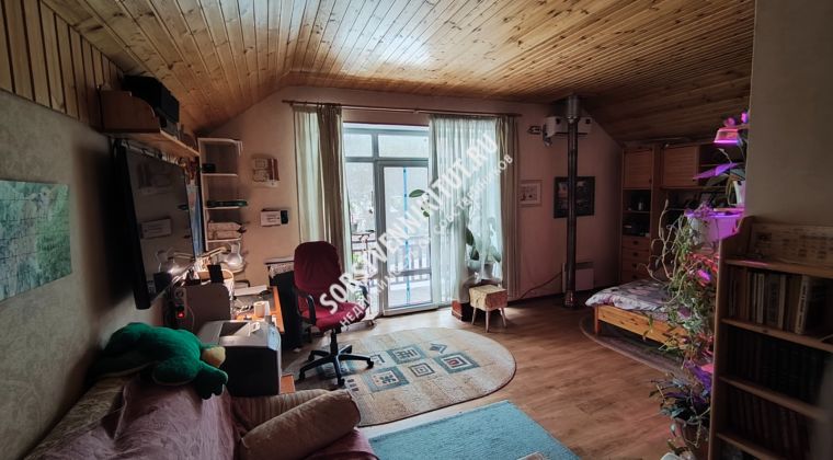 Объявление Дом, 281м2, 3 эт, 4.5 сот.