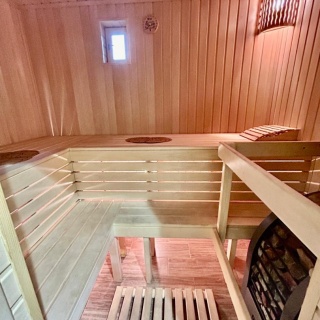 Объявление Дом, 200м2, 2 эт, 6 сот.