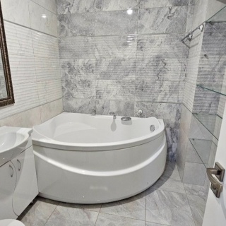 Объявление Дом, 200м2, 2 эт, 6 сот.