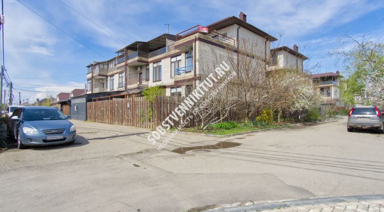 Объявление Дом, 165м2, 3 эт, 1.5 сот.