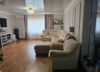 Объявление Дом, 200&nbsp;м&sup2;, 2 эт., 6 сот.